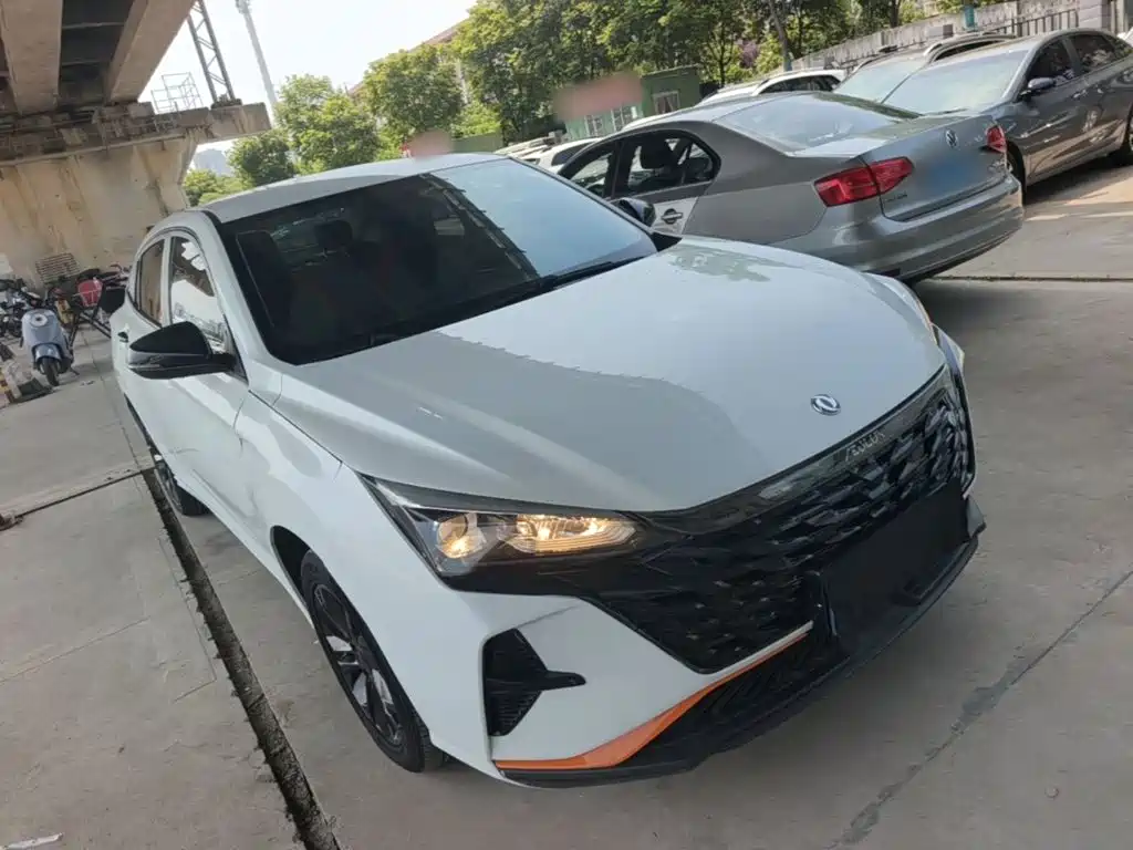 Yixuan 1.5 L Auto Glory