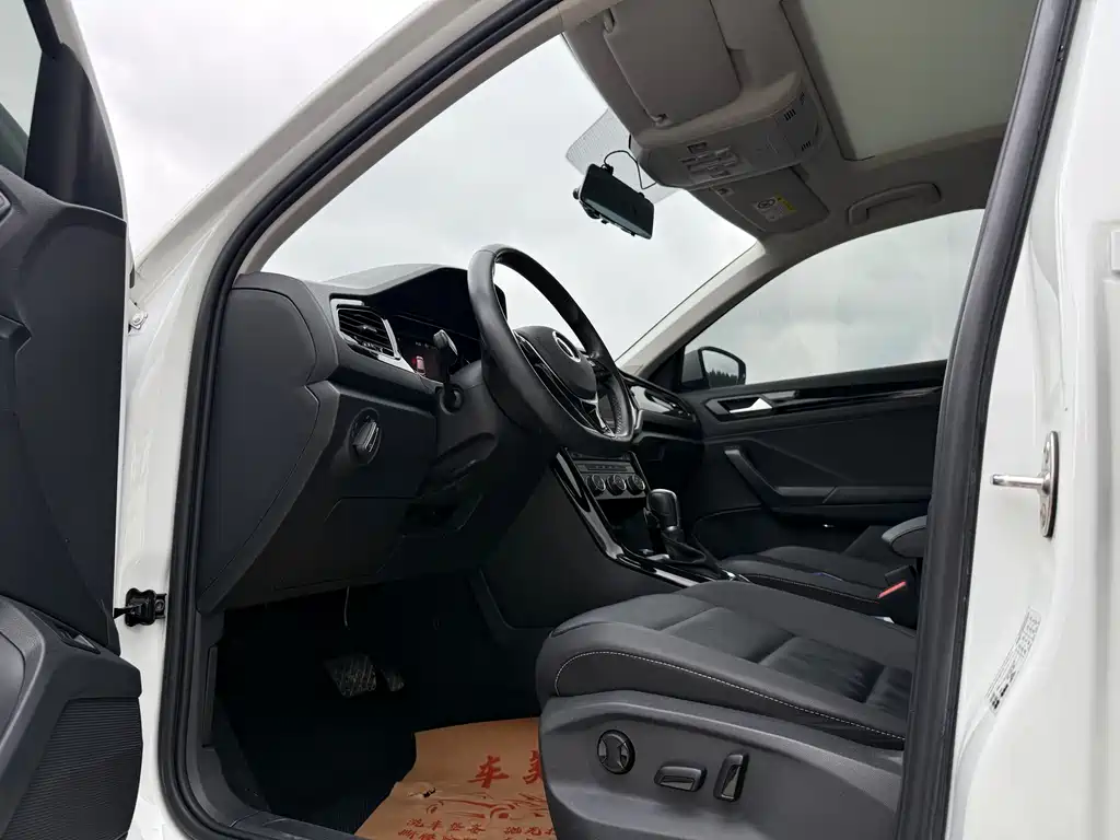 T-ROC 280 TSI DSG 2 WD Comfort Enjoyment PLUS