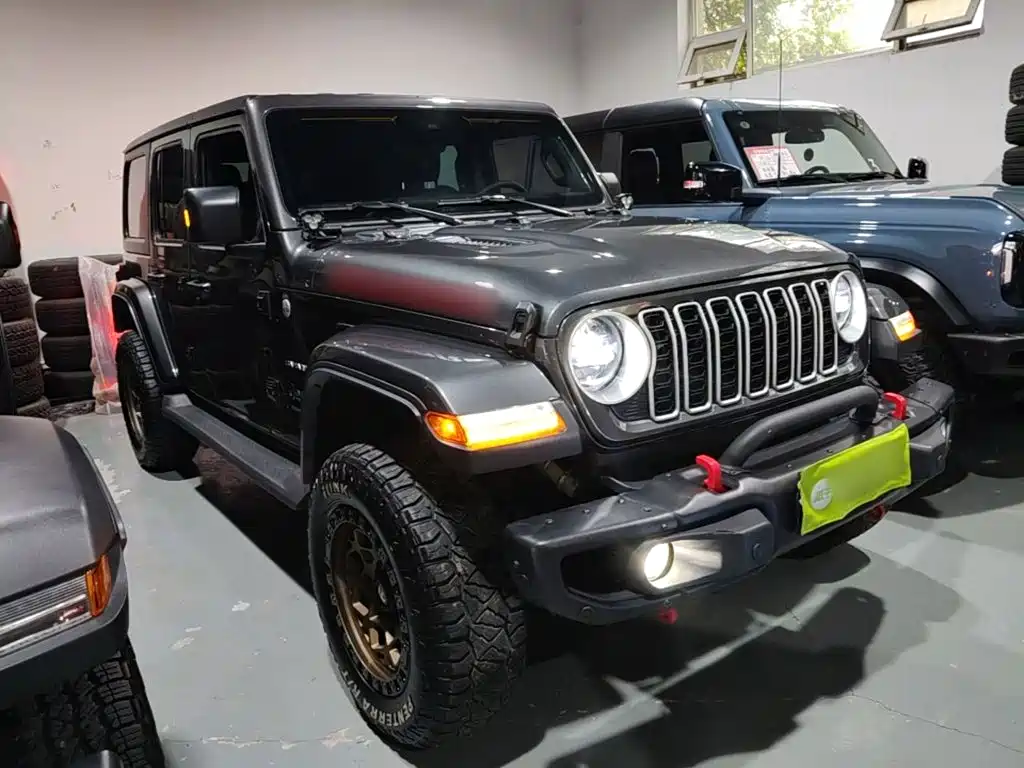 Wrangler 2.0 T Sahara 4-door