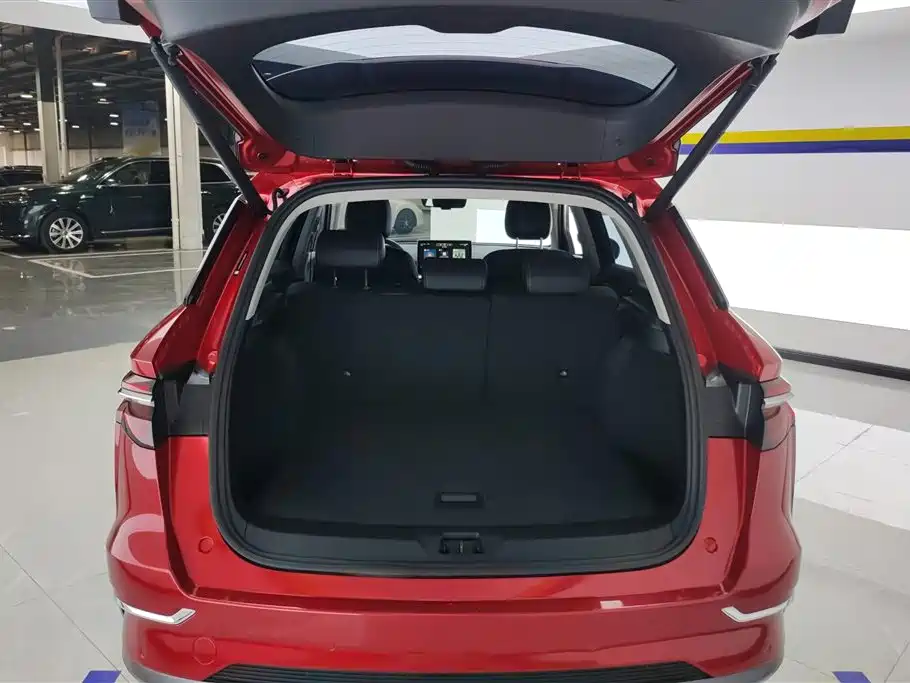 Song Pro NEV DM 1.5 T 4 WD Performance Flagship