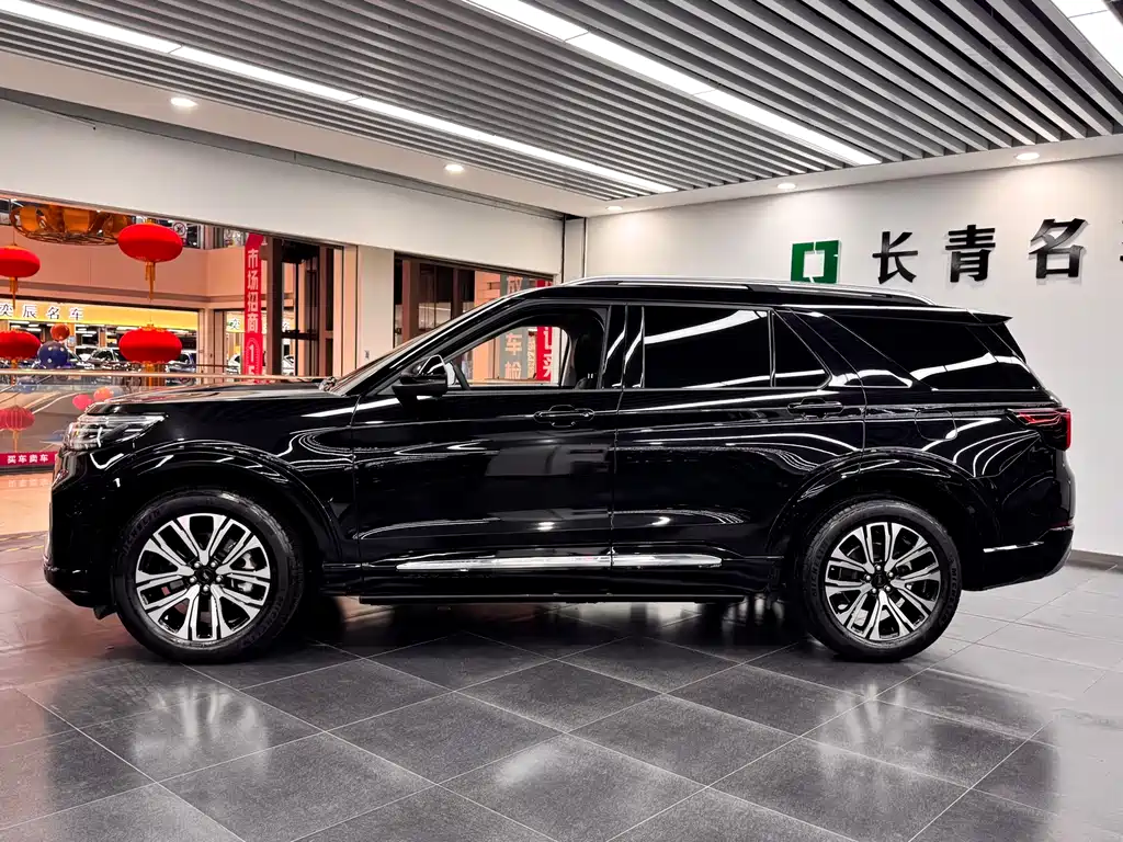 Explorer 2.3 T EcoBoost 4 WD Titanium 7-seat