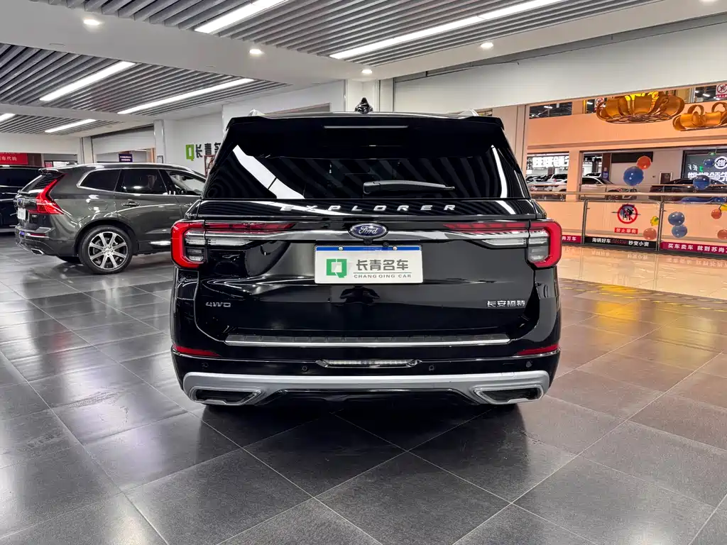 Explorer 2.3 T EcoBoost 4 WD Titanium 7-seat