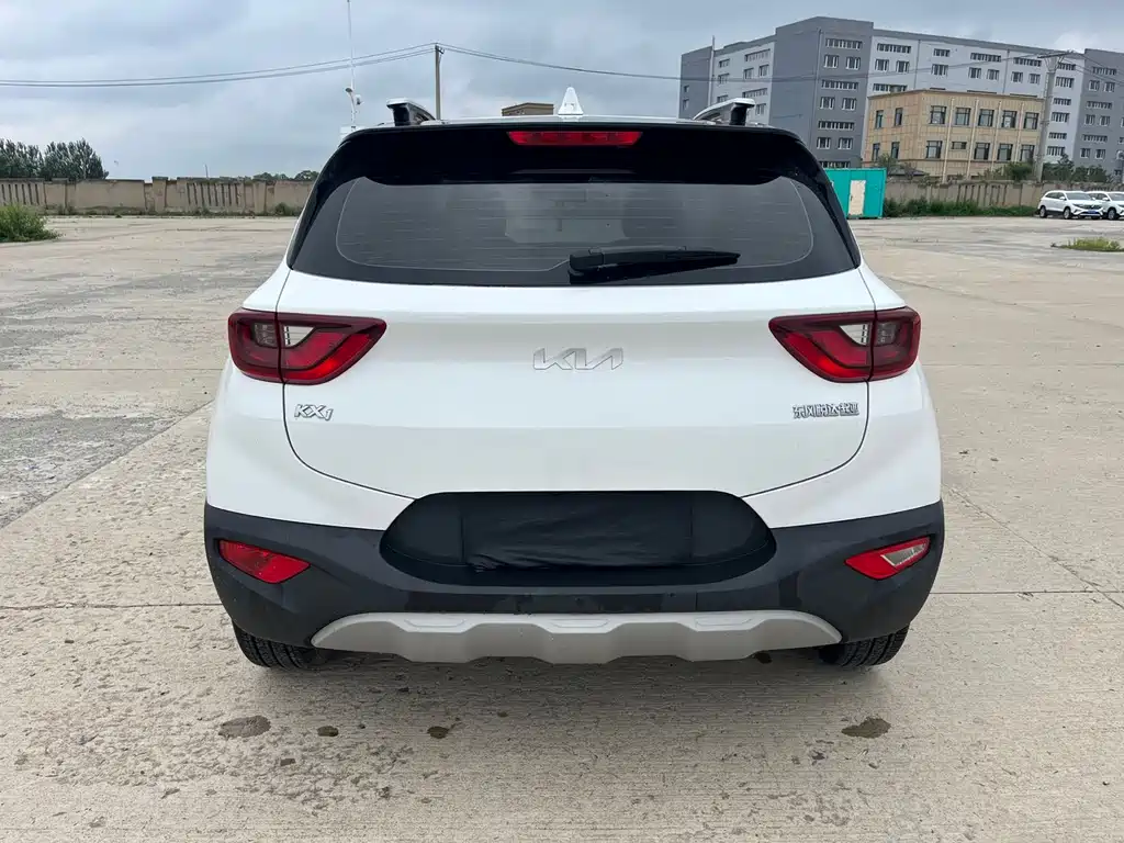 Stonic 1.4 L CVT Sunroof