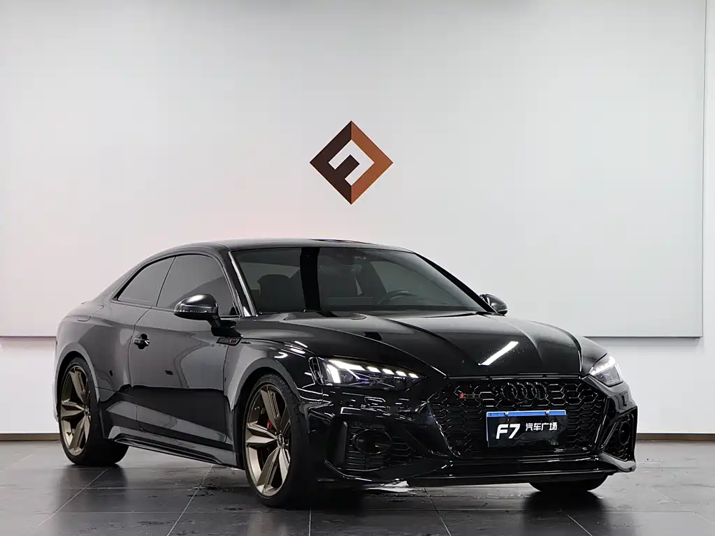 Audi RS 5 RS 5 2.9 T Coupe Dark Gold