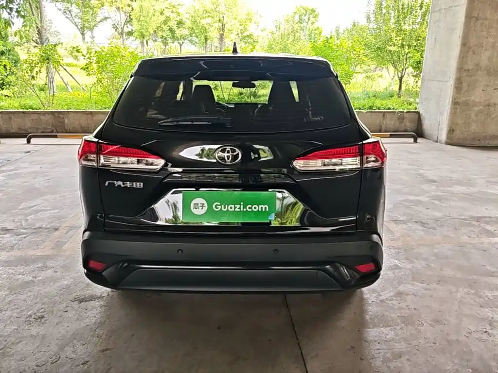 Frontlander 2.0 L CVT Leading
