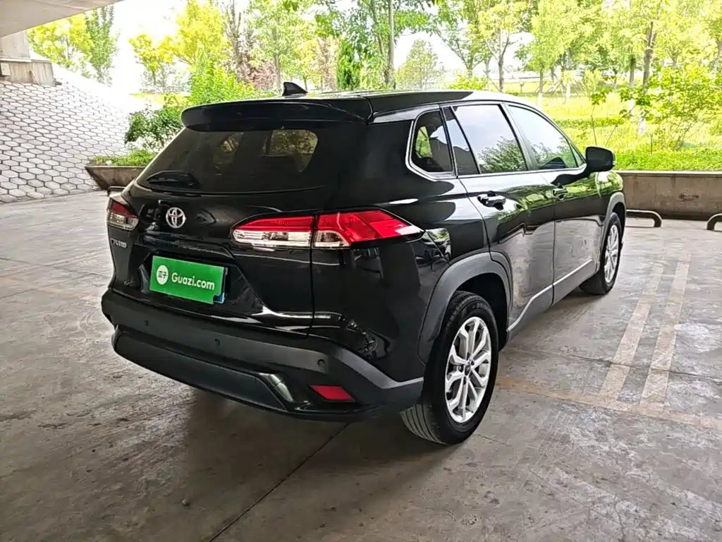 Frontlander 2.0 L CVT Leading
