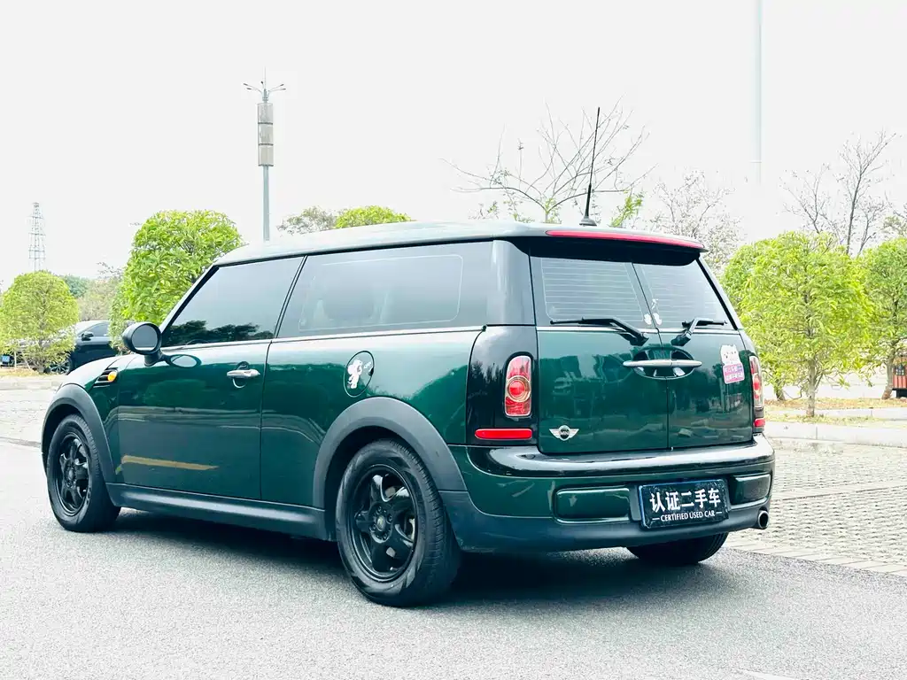 MINI CLUBMAN 1.6 L ONE