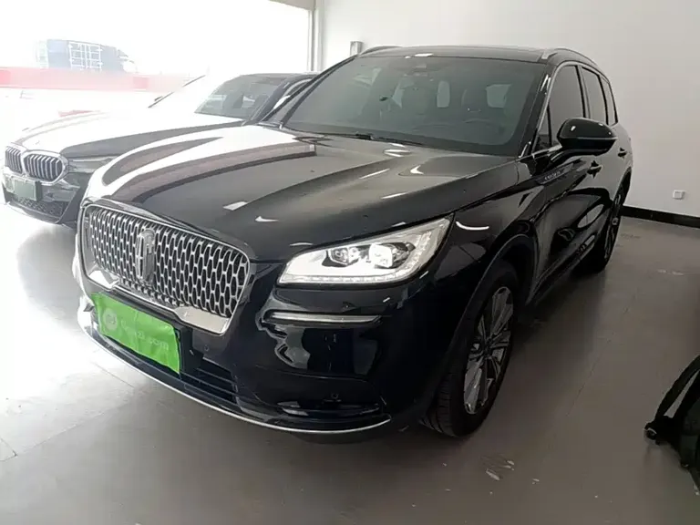 Lincoln Corsair 2.0 T 4 WD Honor Shine