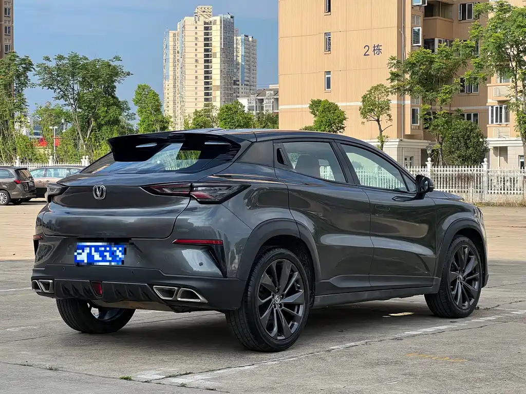 Changan UNI-T 1.5 T Distinguished