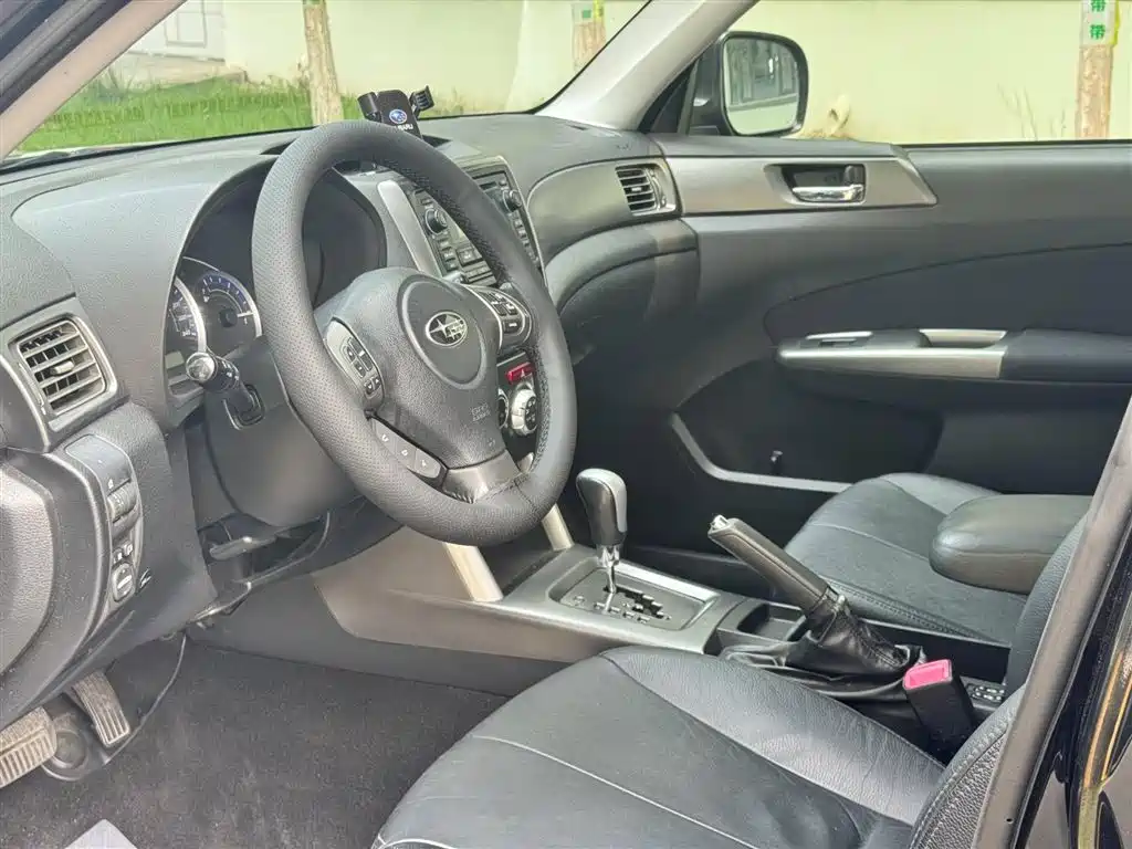Forester 森林人 2011款 2.0 XS 自动豪华版