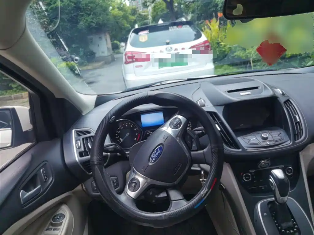 Kuga 2.0 L GTDi 4 WD Elite