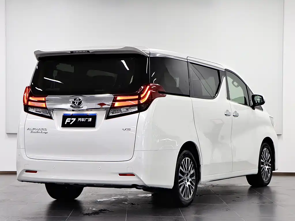 Alphard 3.5 L Distinguished