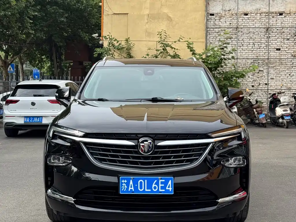 Enclave 28 T 4 WD Distinguished