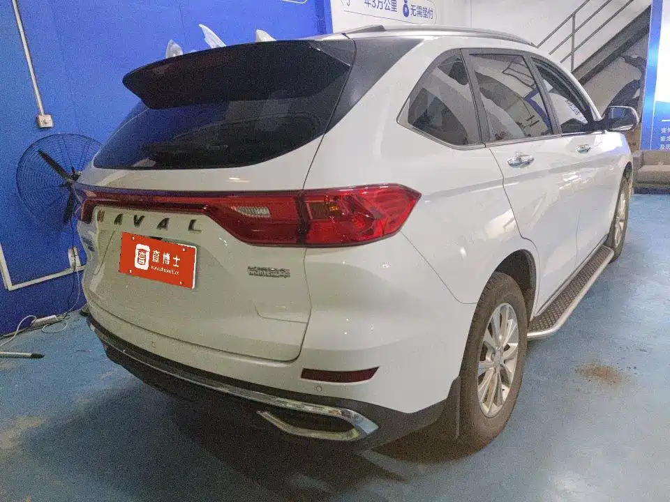 Haval M6 PLUS 1.5 T DCT Luxury Connected
