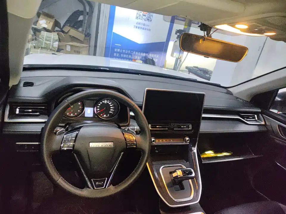 Haval M6 PLUS 1.5 T DCT Luxury Connected