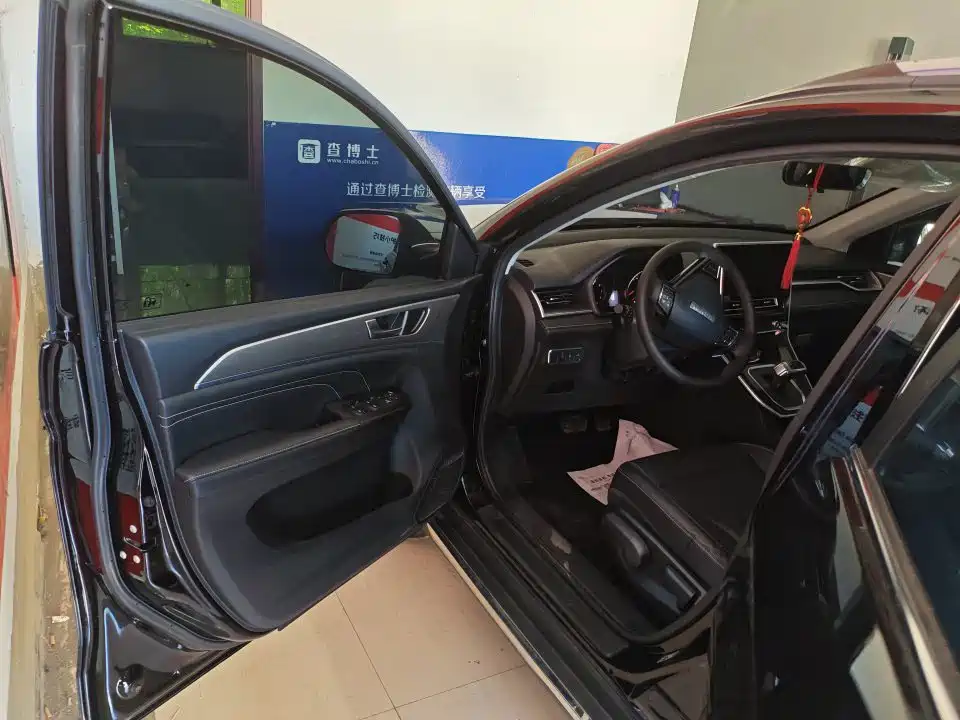 Haval M6 PLUS 1.5 T DCT Luxury Connected