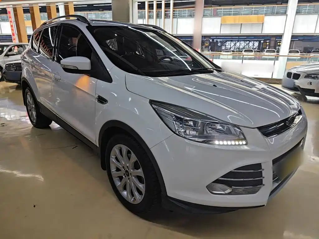 Kuga 1.5 L GTDi 2 WD Style