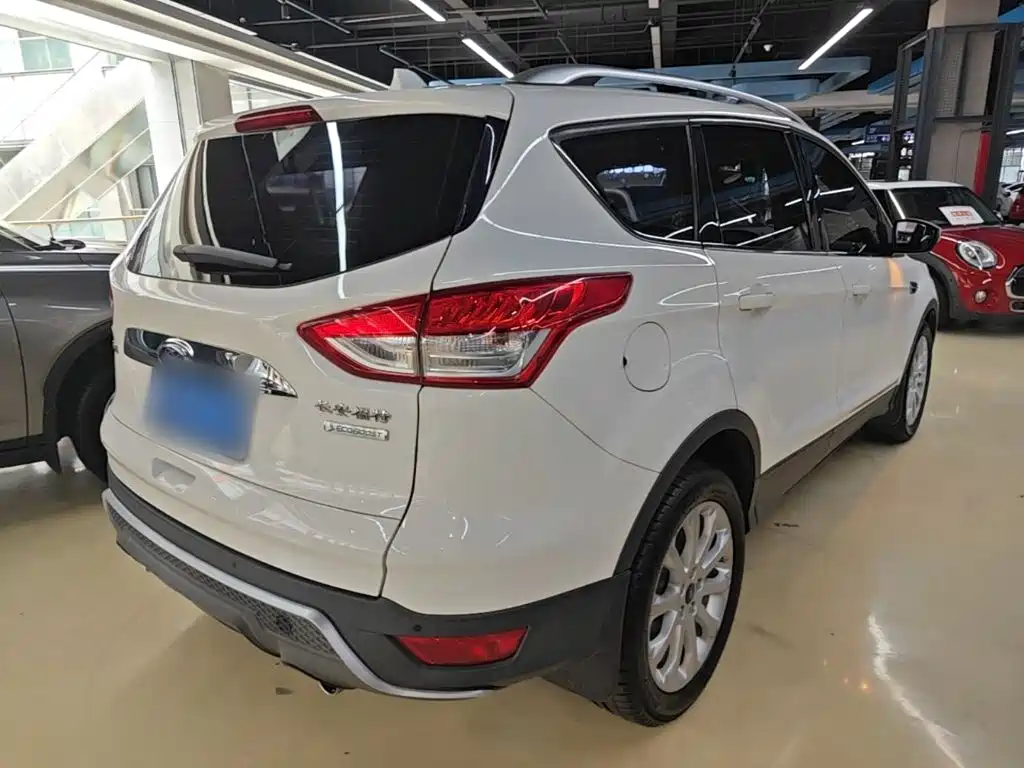 Kuga 1.5 L GTDi 2 WD Style