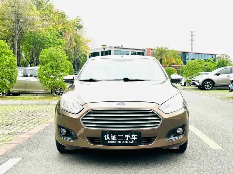 Ford Escort 1.5 L Auto Comfort