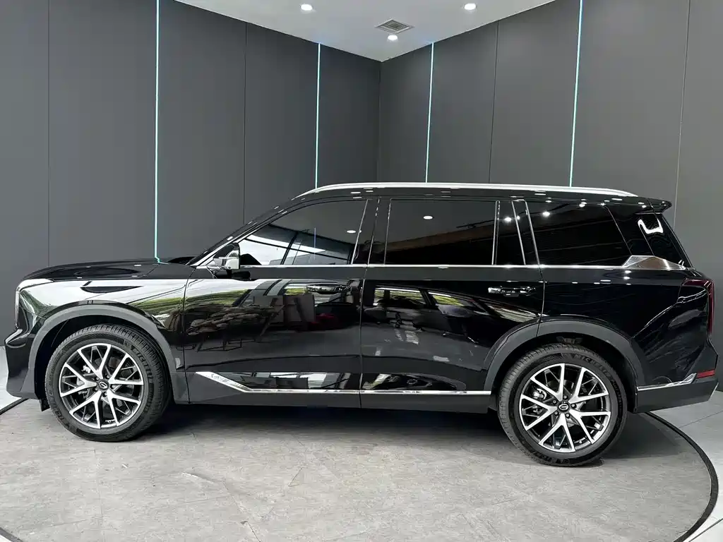 GAC Trumpchi GS8 Navigator Series 2.0 TGDI 2 WD Luxury 5-seat