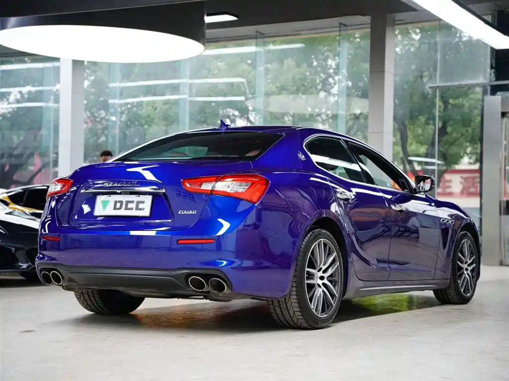 Ghibli Facelift 3.0 T Standard