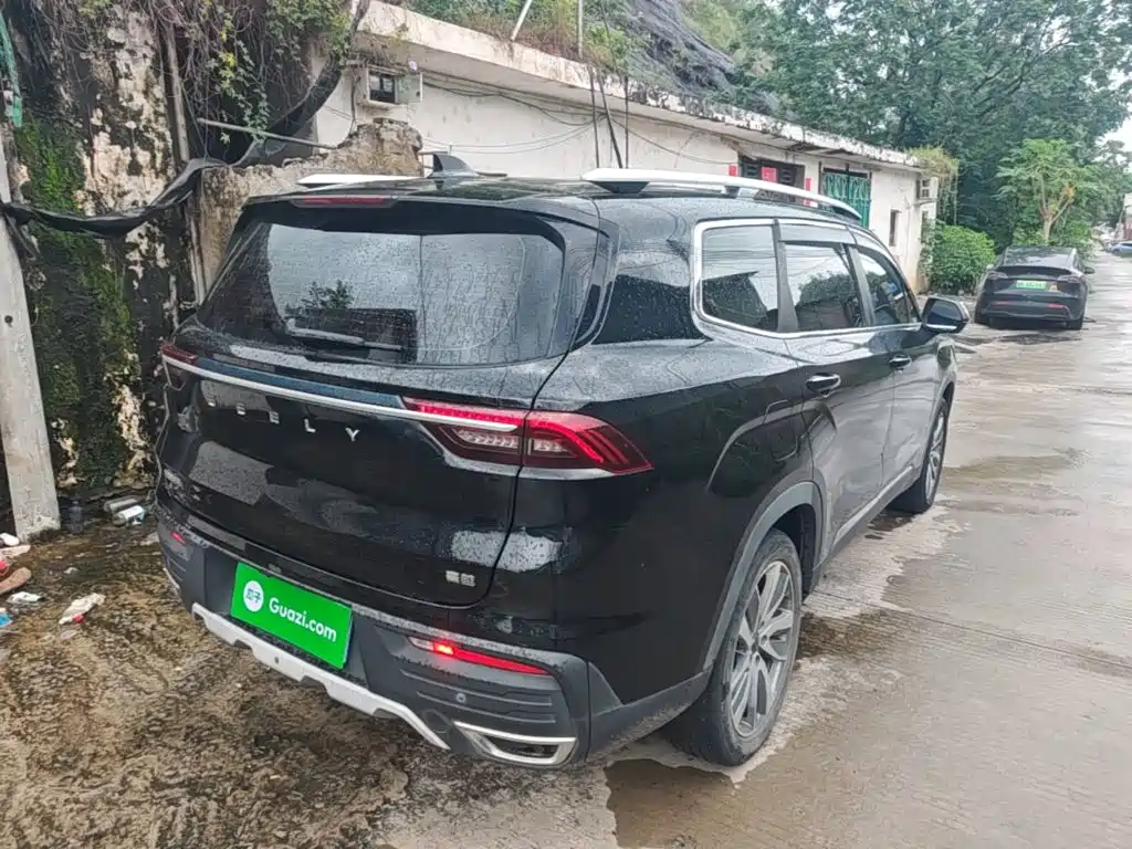 Haoyue 1.8 TD DCT Luxury 7-seat