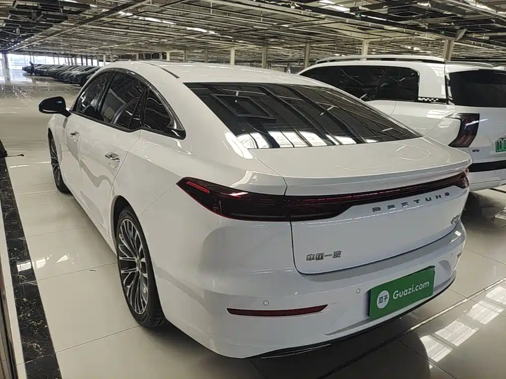 Besturn B70 奔腾B70 2024款 第四代 2.0 T 领御型