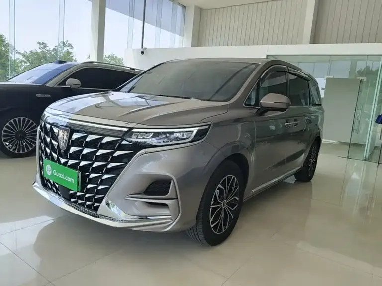 Roewe iMAX8 NEV 荣威iMAX8新能源 2025款 1.5 T DMH 陆尊至享版