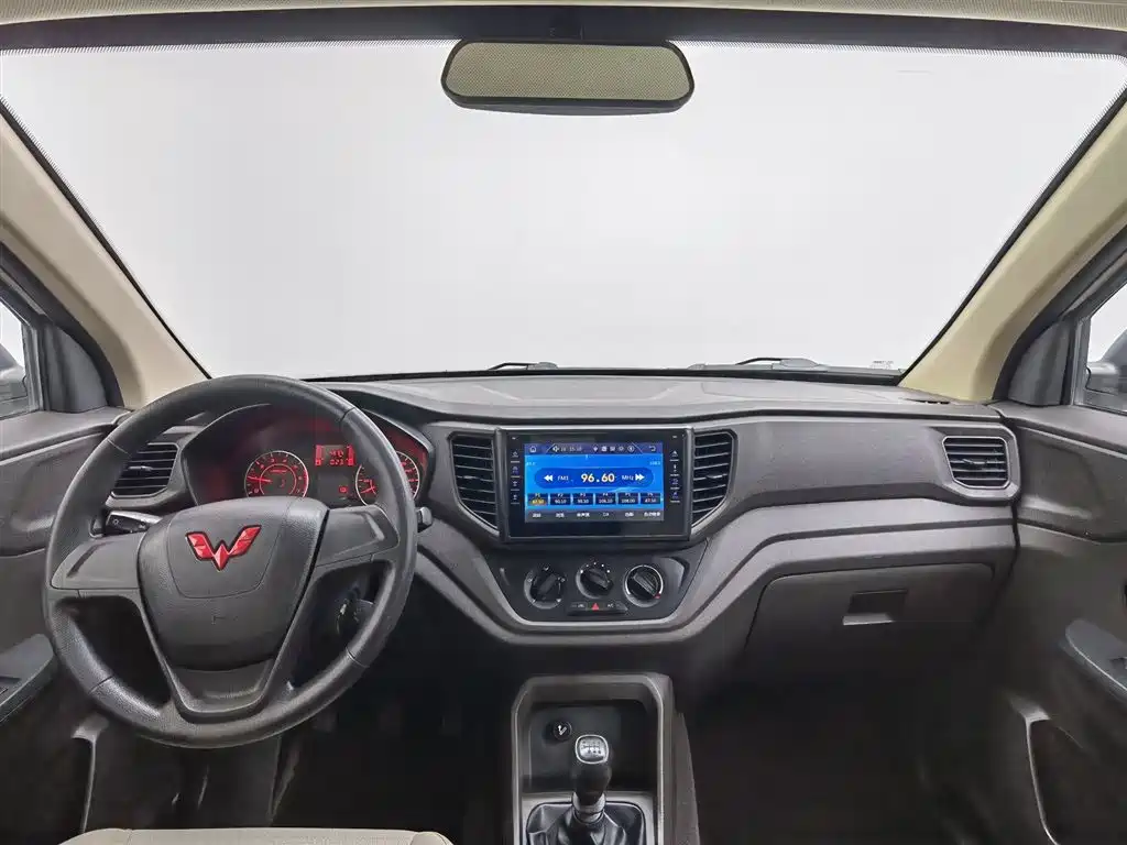 Wuling Hongguang V 1.5 L Power Take LAR