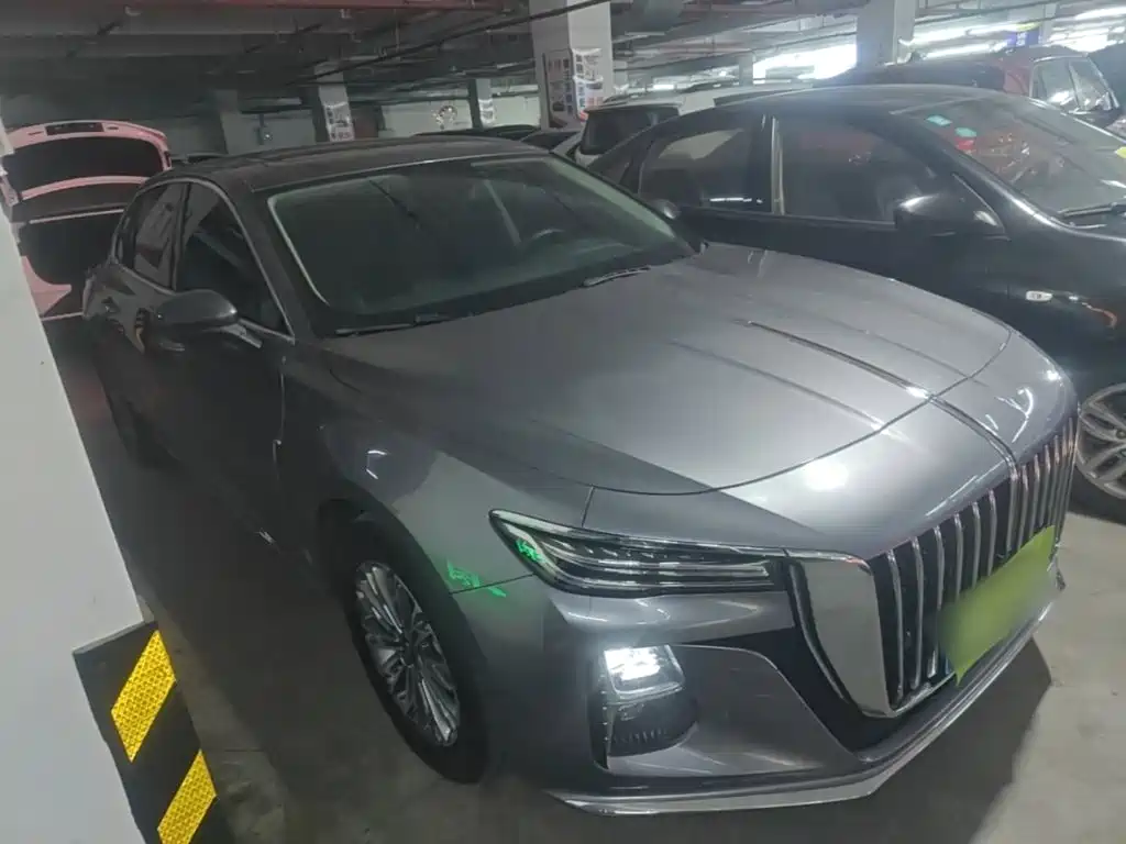 Hongqi H5 1.5 T DCT Connected Flagship Charm