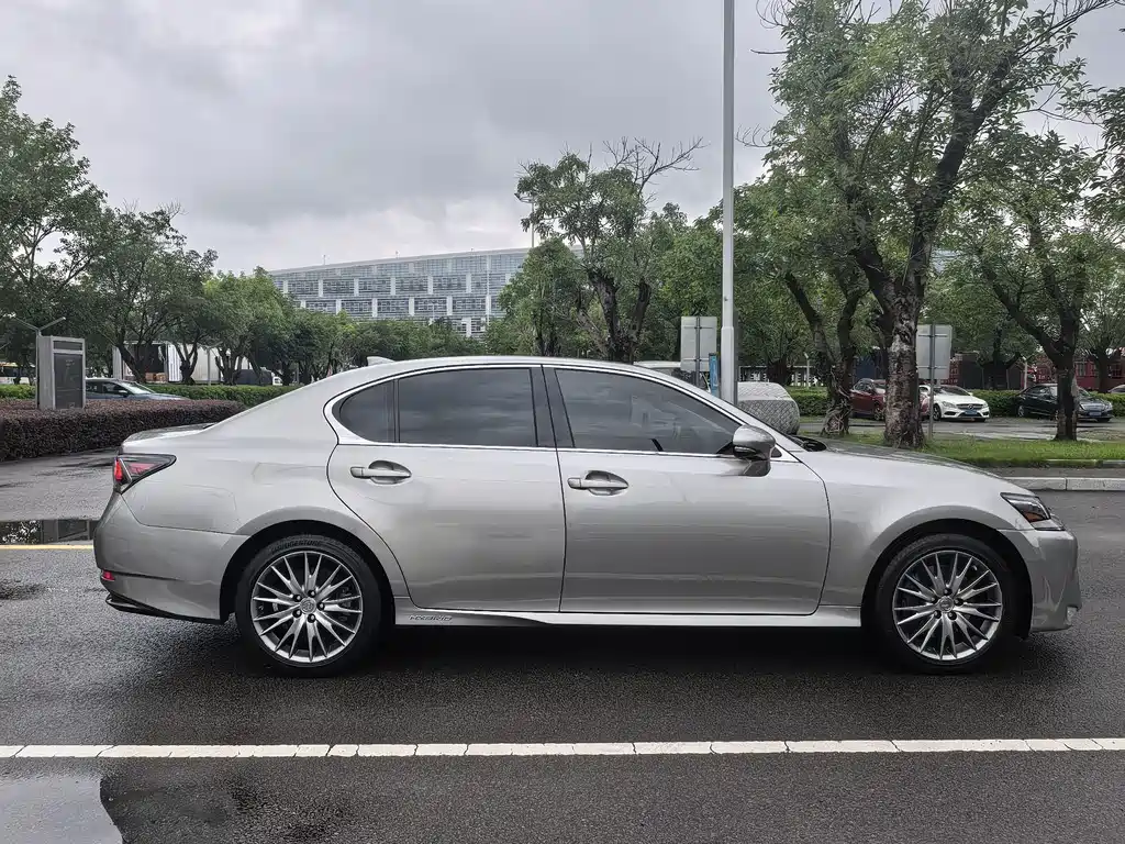 Lexus GS 雷克萨斯GS 2016款 300 h 豪华版