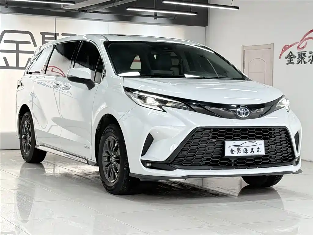 Granvia 2.5 L Hybrid Comfort