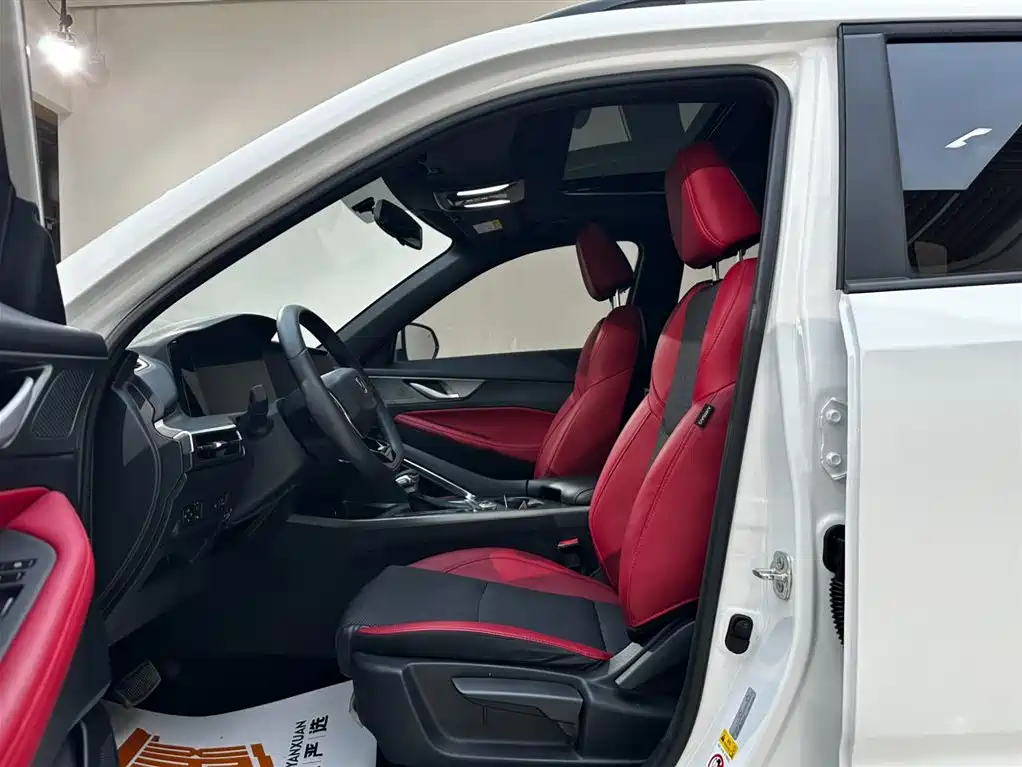 Changan CS35 PLUS Smooth Enjoyment 1.4 T DCT Luxury