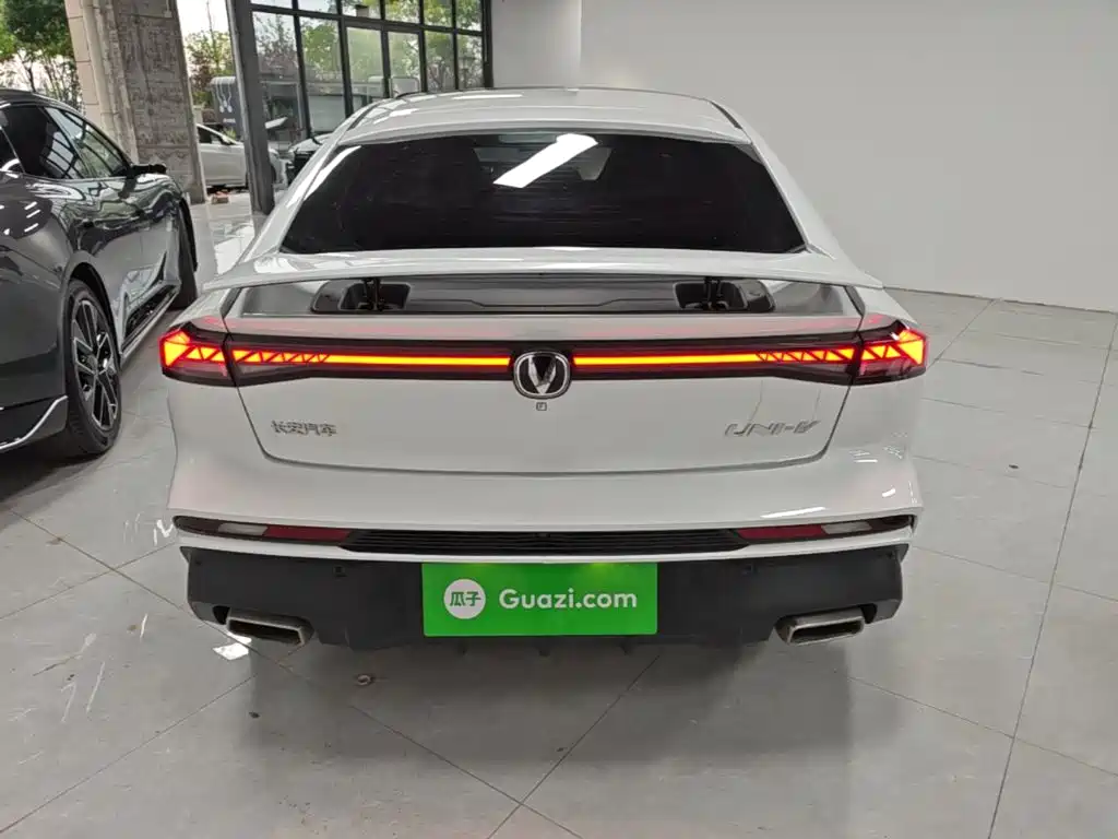 Changan UNI-V 1.5 T Distinguished