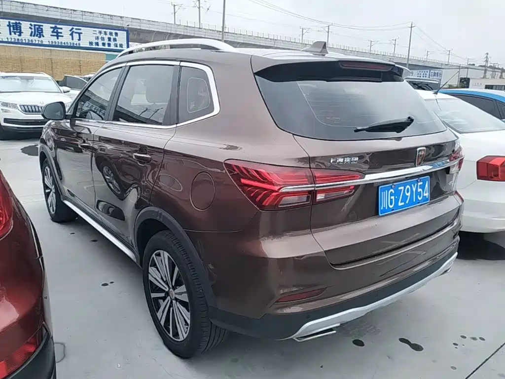Roewe RX5 荣威RX5 2019款 20 T 两驱手动4 G互联铂金版