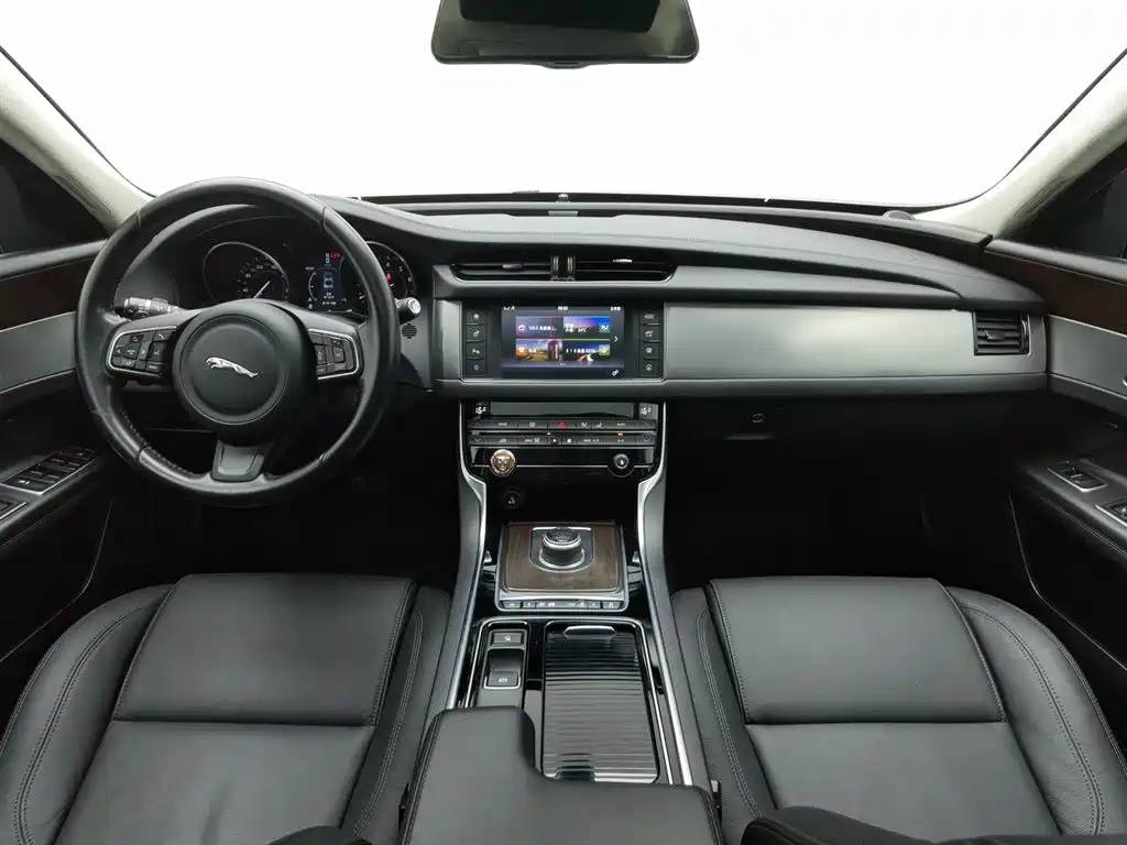 Jaguar XFL XFL 2.0 T 200 PS Elite