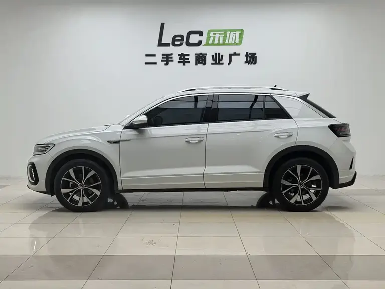 Volkswagen T-ROC 300 TSI DSG 2 WD Starlight
