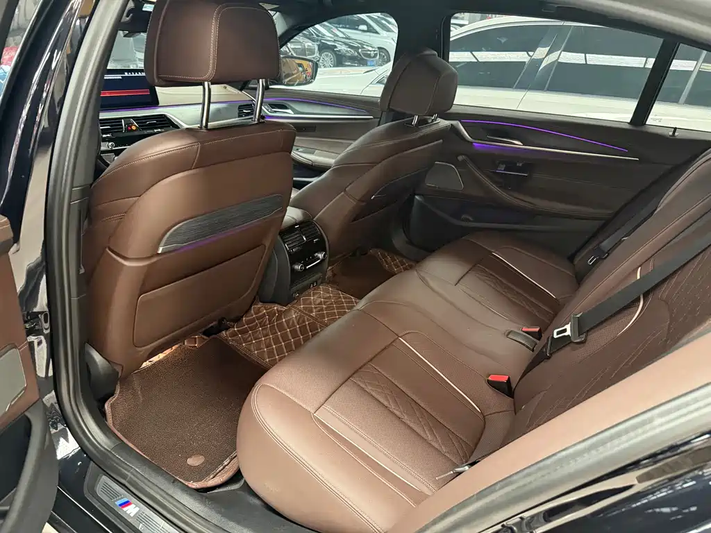 BMW 5 Series 530 Li xDrive Luxury Package