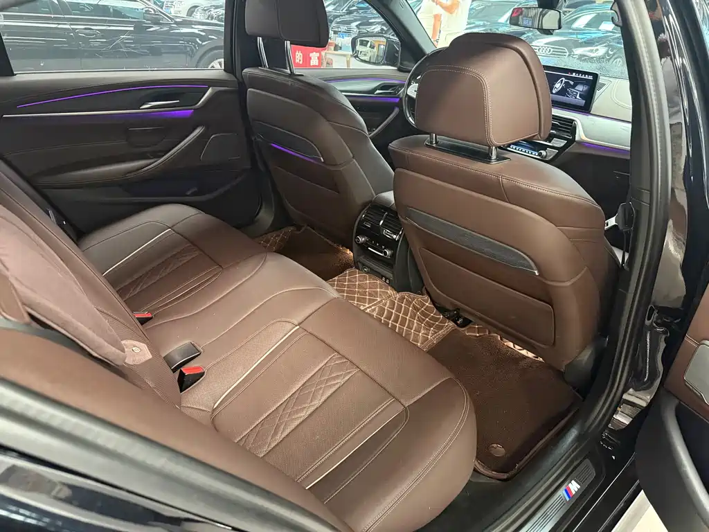 BMW 5 Series 530 Li xDrive Luxury Package