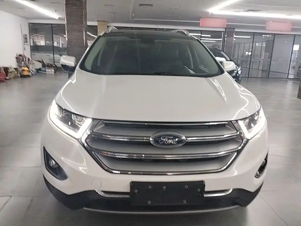 Edge EcoBoost 245 2 WD Grand Sharp 7-seat CN-V