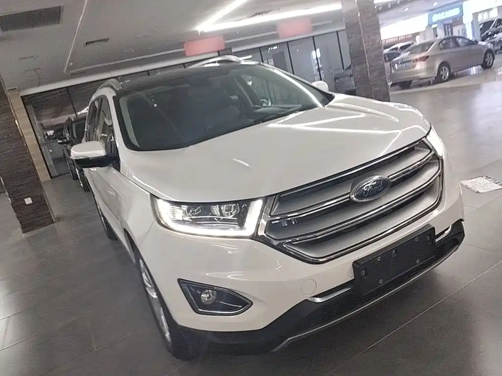 Edge EcoBoost 245 2 WD Grand Sharp 7-seat CN-V