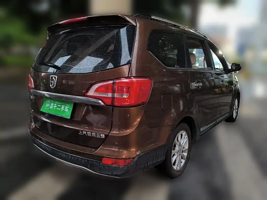Baojun 730 1.8 L iAMT Luxury 7-seat