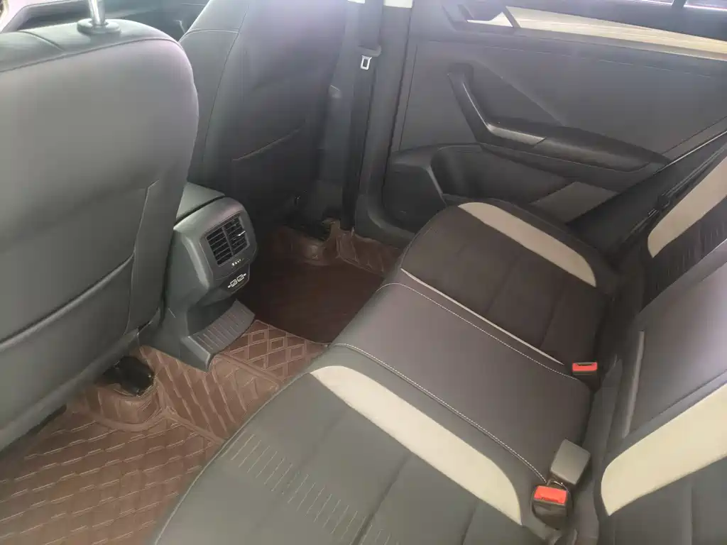T-ROC 230 TSI DSG 2 WD Progressive CN-V
