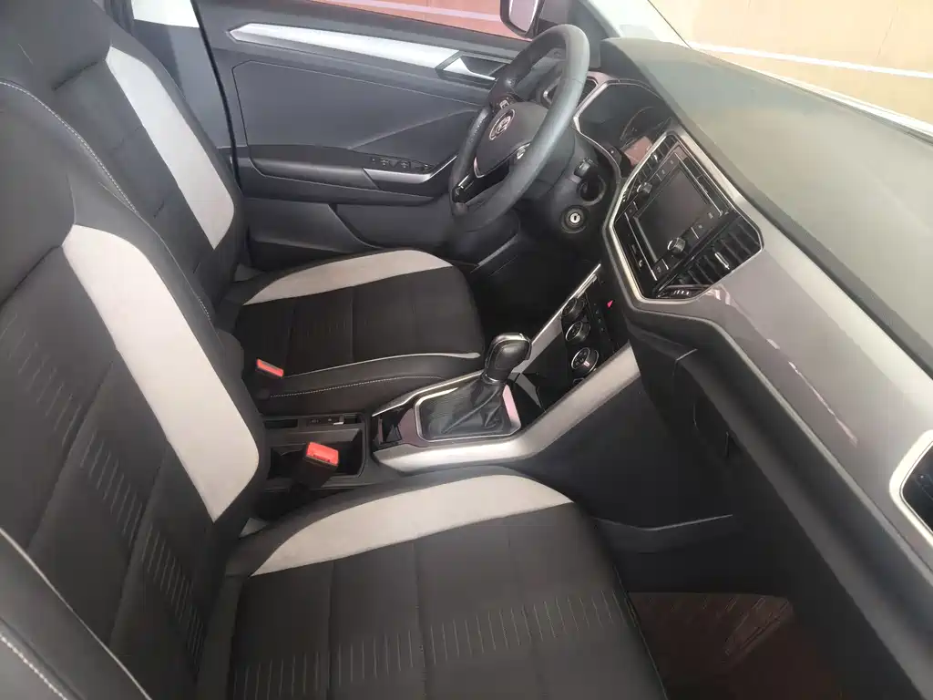 T-ROC 230 TSI DSG 2 WD Progressive CN-V