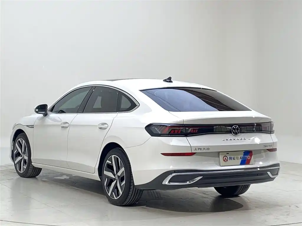 Lamando Lamando L 280 TSI DSG Spicy Cool