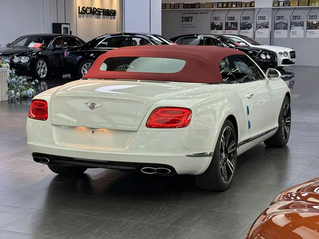 Continental GT 4.0 T GTC V8