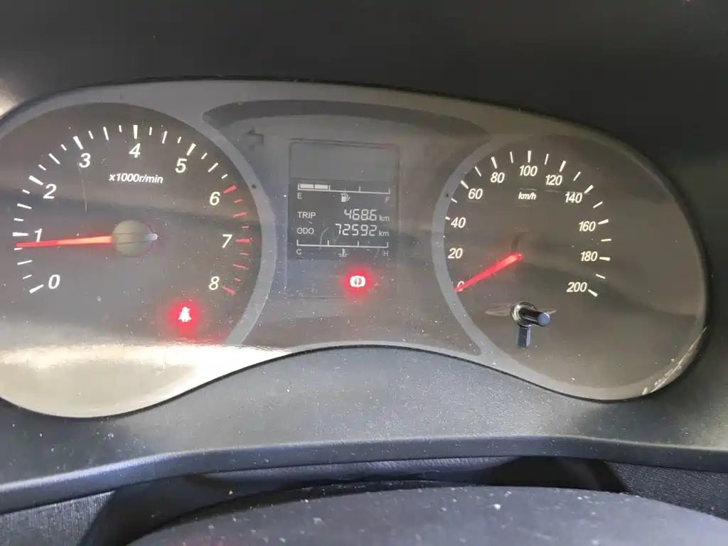Wuling Hongguang PLUS 1.5 L Manual Standard 5-seat