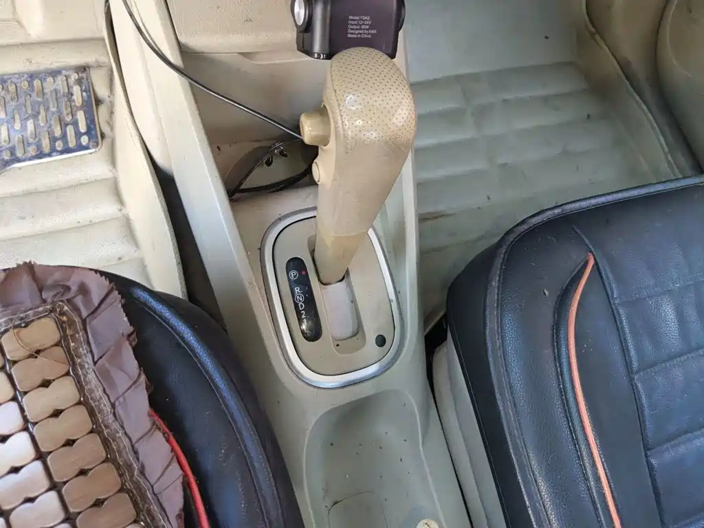 Venucia D50 启辰D50 2013款 1.6 L 自动时尚版