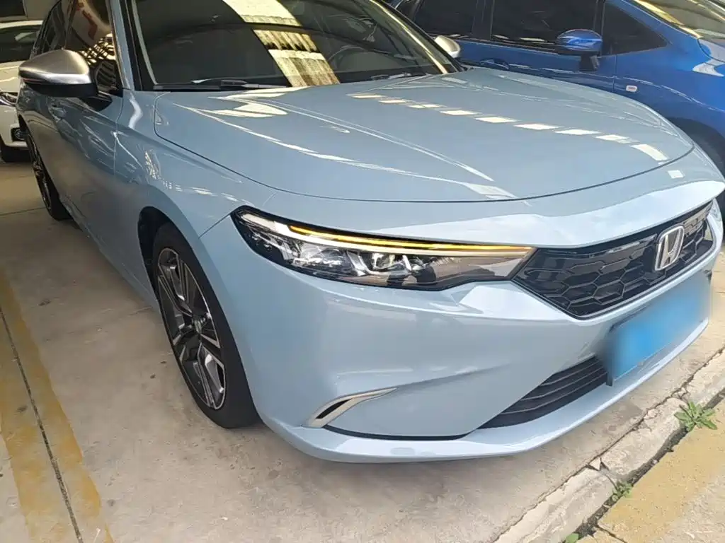 Integra 2.0 L e:HEV Sharp· Premium