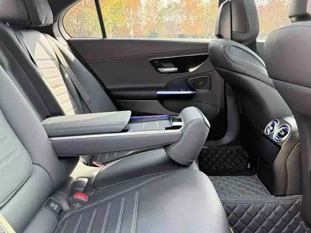 Mercedes-Benz C-Class Facelift C 260 L
